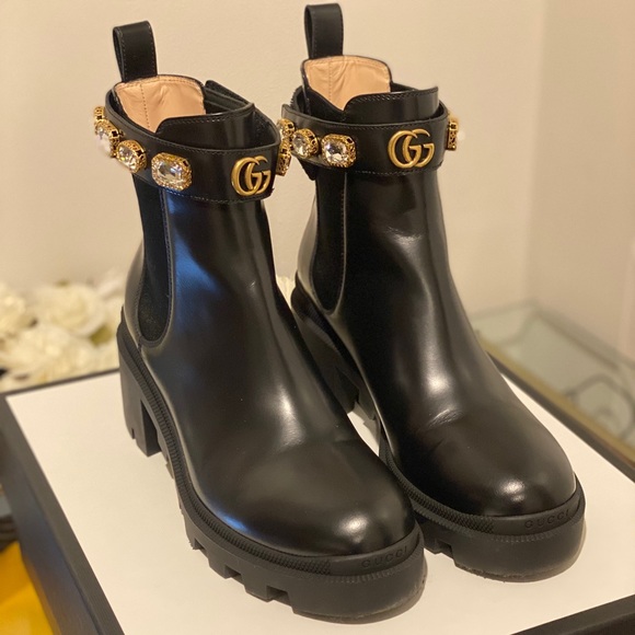 Gucci Leather Ankle Boot with Belt size 39 - Picture 1 of 10